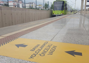В турецкой Бурсе появились отдельные женские вагоны метро
